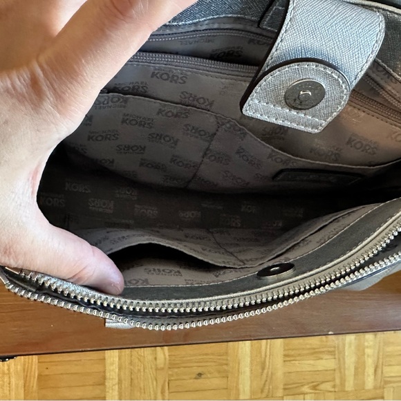 I never used it but it doesn't have the labels - Picture 4 of 6